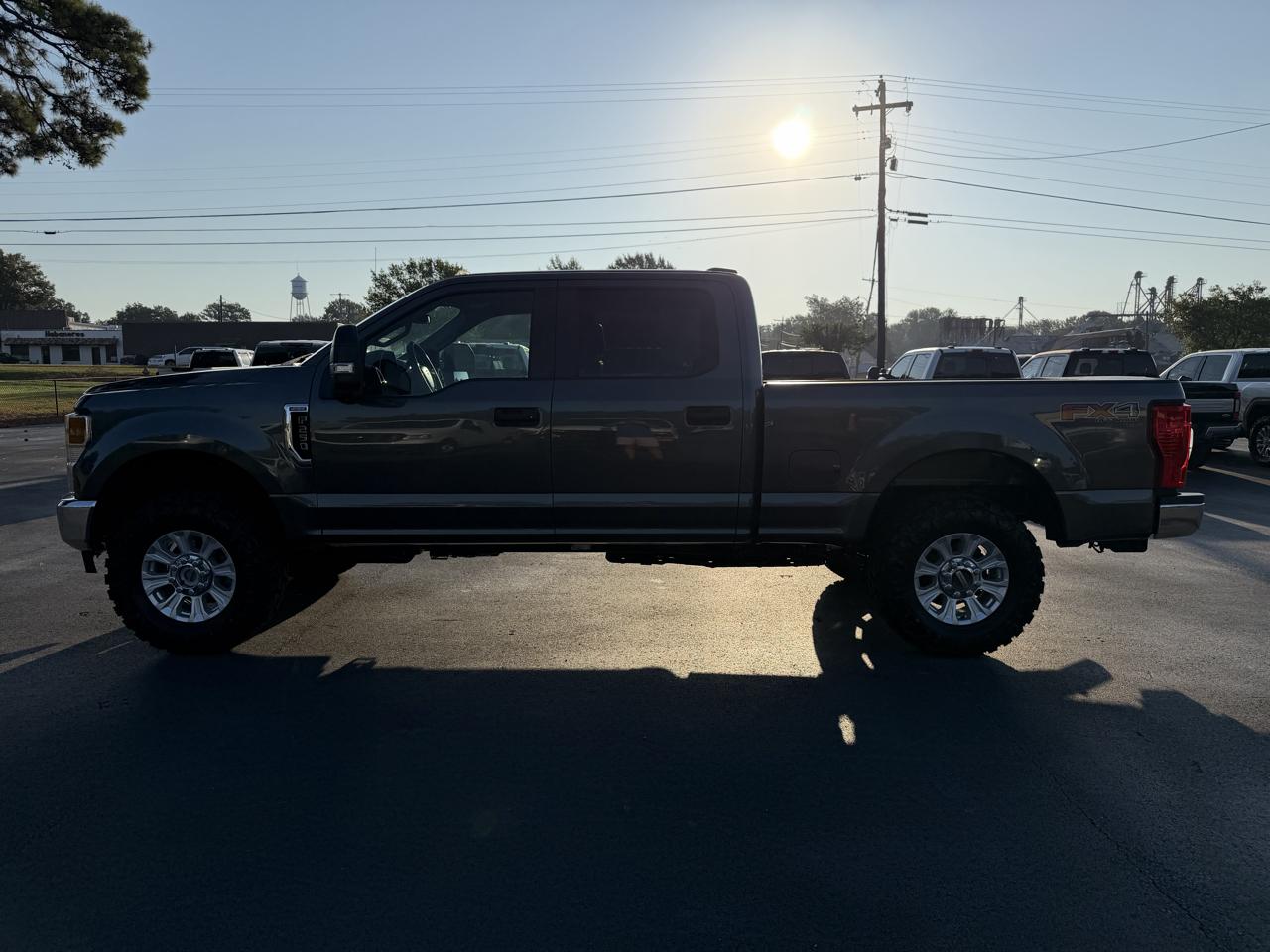 Ford Super Duty F-250 SRW XL 4WD Crew Cab 6.75' Box 2020
