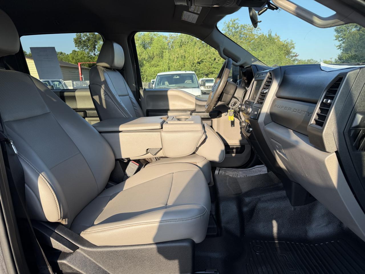 Ford Super Duty F-250 SRW XL 4WD Crew Cab 6.75' Box 2020