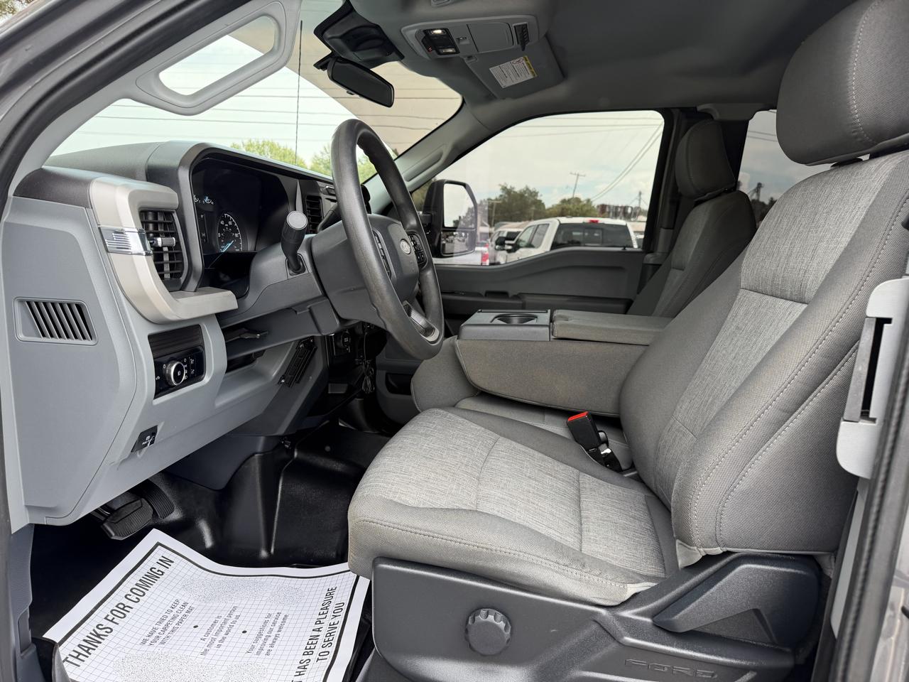 Ford Super Duty F-350 DRW XL 4WD SuperCab 8' Box 2024