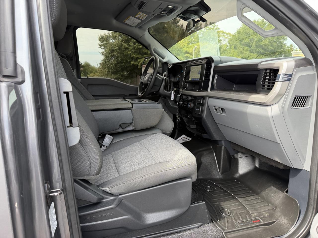 Ford Super Duty F-350 DRW XL 4WD SuperCab 8' Box 2024