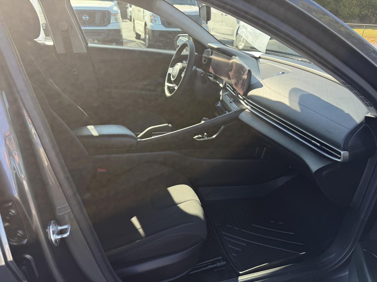 Hyundai Elantra SEL IVT 2024
