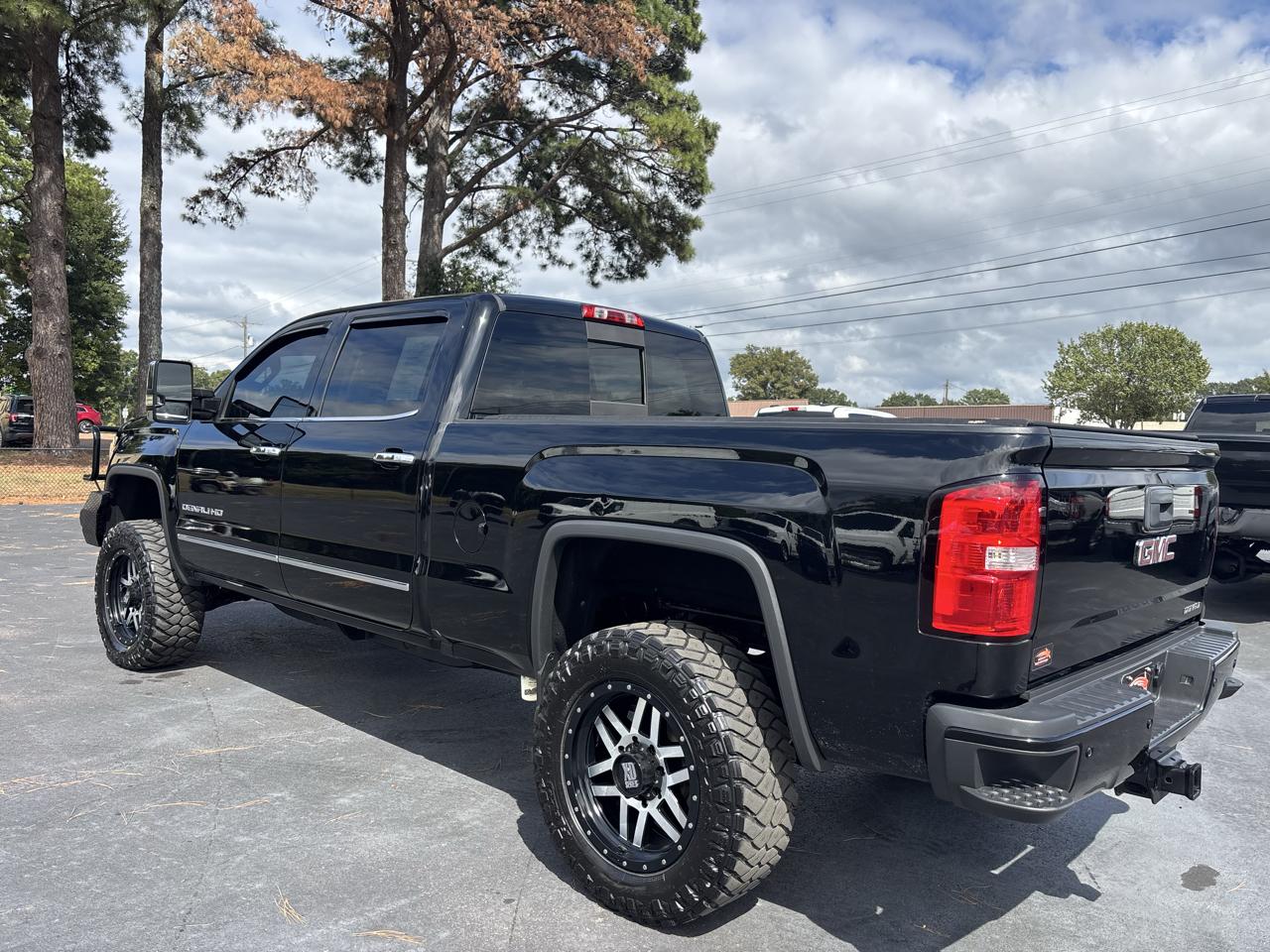 GMC Sierra 2500HD 4WD Crew Cab 153.7" Denali 2016