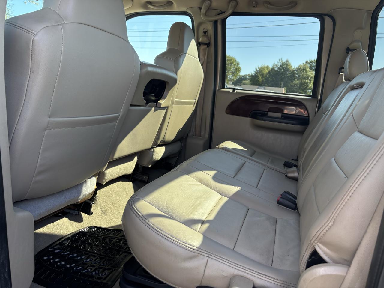 Ford Super Duty F-250 4WD Crew Cab 156" Lariat 2007