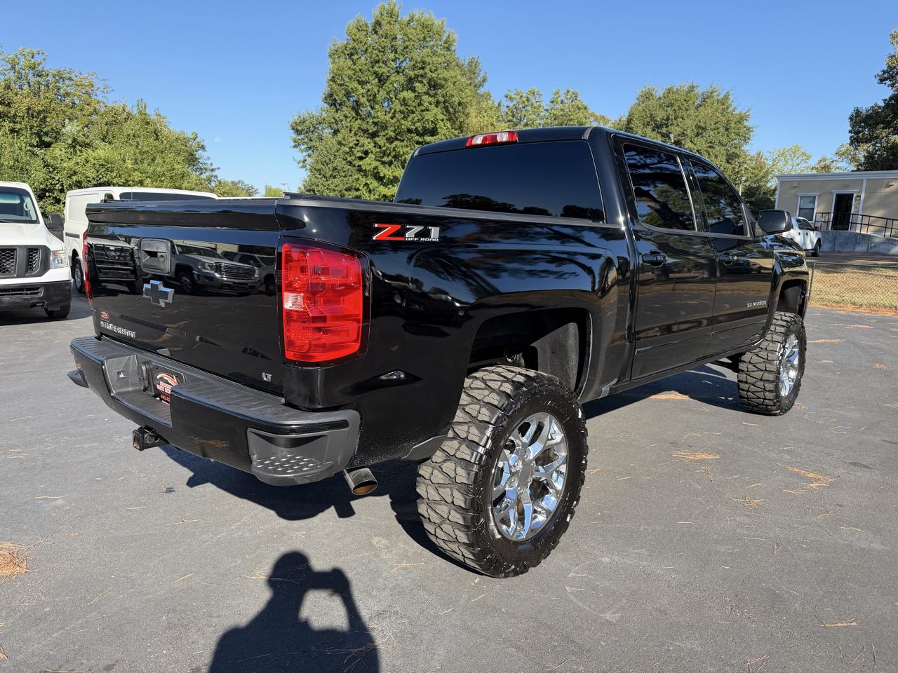 Chevrolet Silverado 1500 4WD Crew Cab 143.5" LT w/2LT 2018