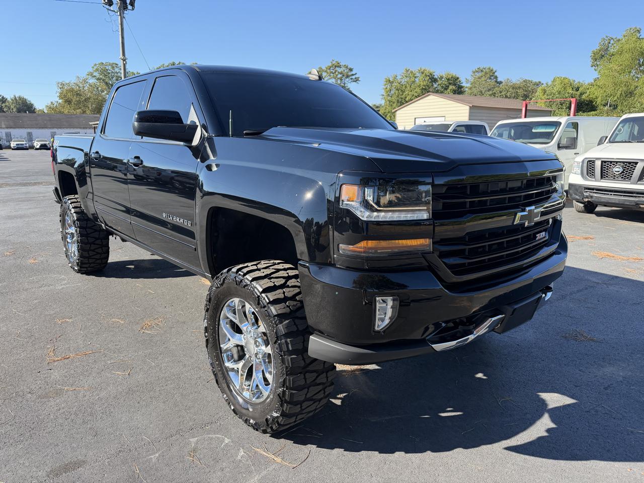 Chevrolet Silverado 1500 4WD Crew Cab 143.5" LT w/2LT 2018