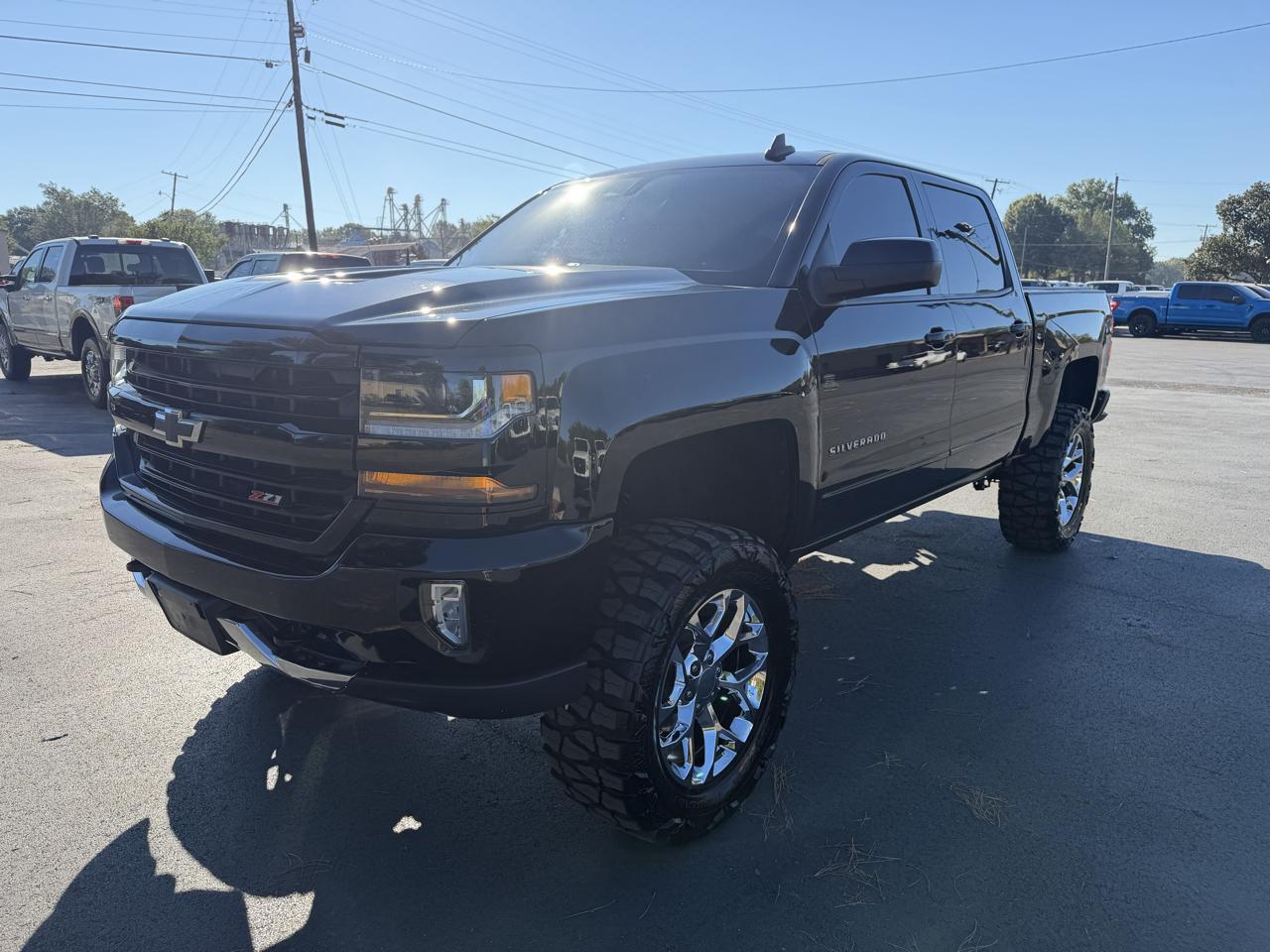 Chevrolet Silverado 1500 4WD Crew Cab 143.5" LT w/2LT 2018
