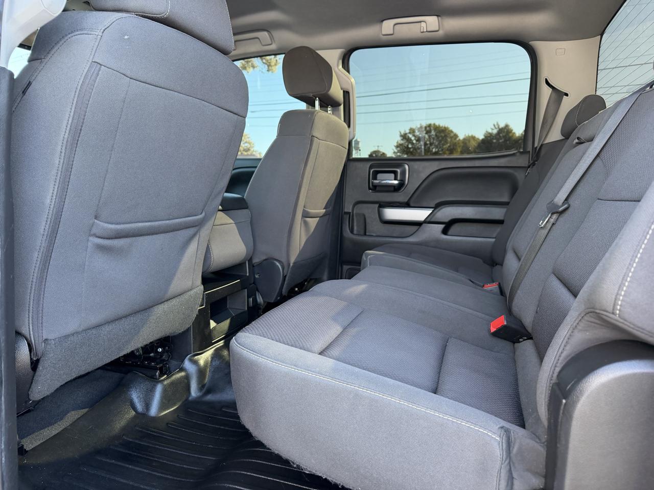 Chevrolet Silverado 1500 4WD Crew Cab 143.5" LT w/2LT 2018