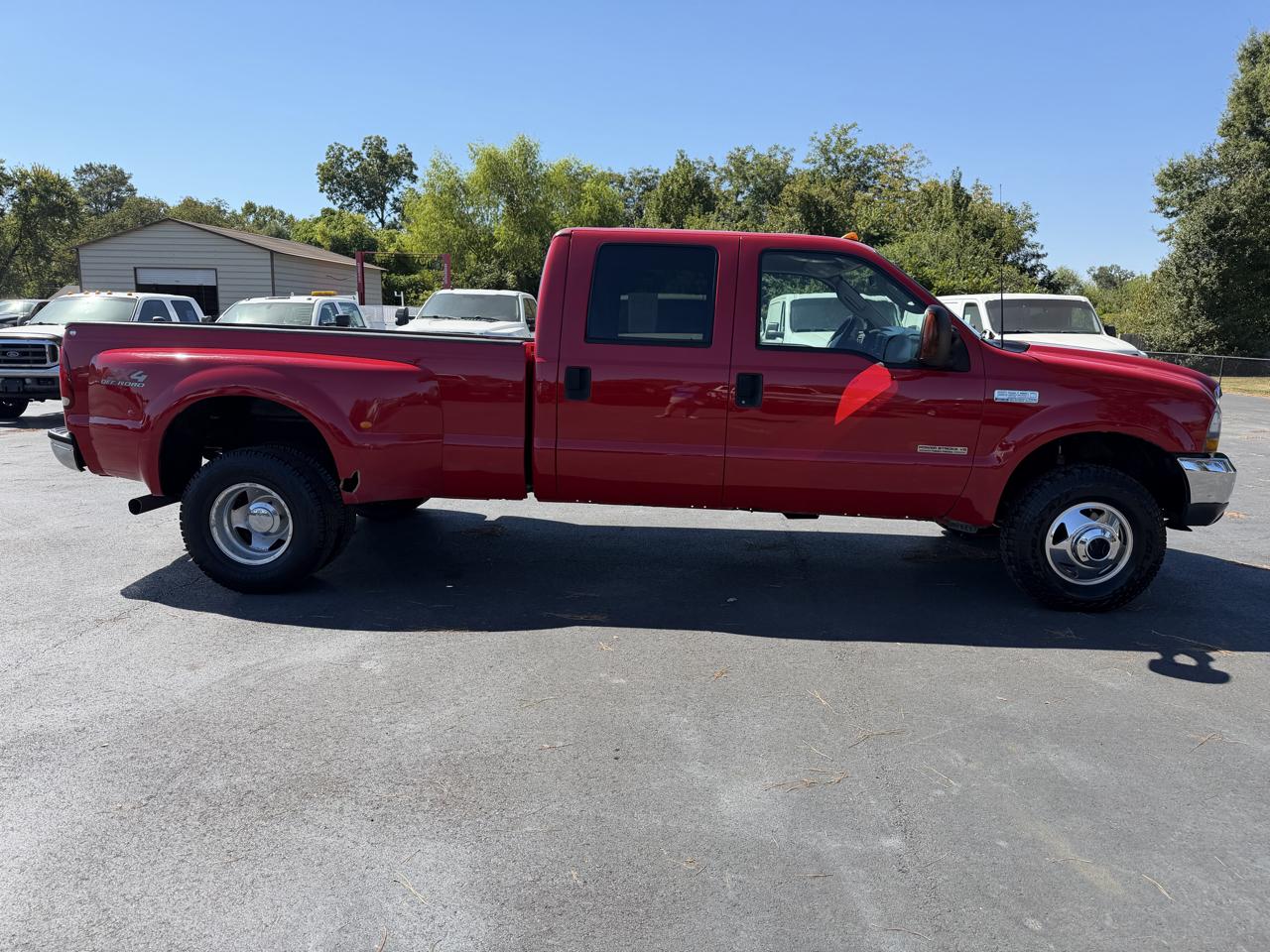 Ford Super Duty F-350 DRW Crew Cab 172" Lariat 4WD 2003