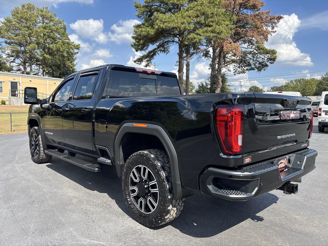 GMC Sierra 2500HD 4WD Crew Cab 159" AT4 2020