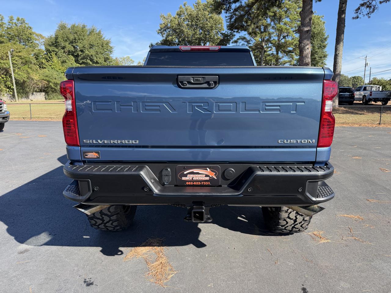 Chevrolet Silverado 2500HD 4WD Crew Cab 159" Custom 2024