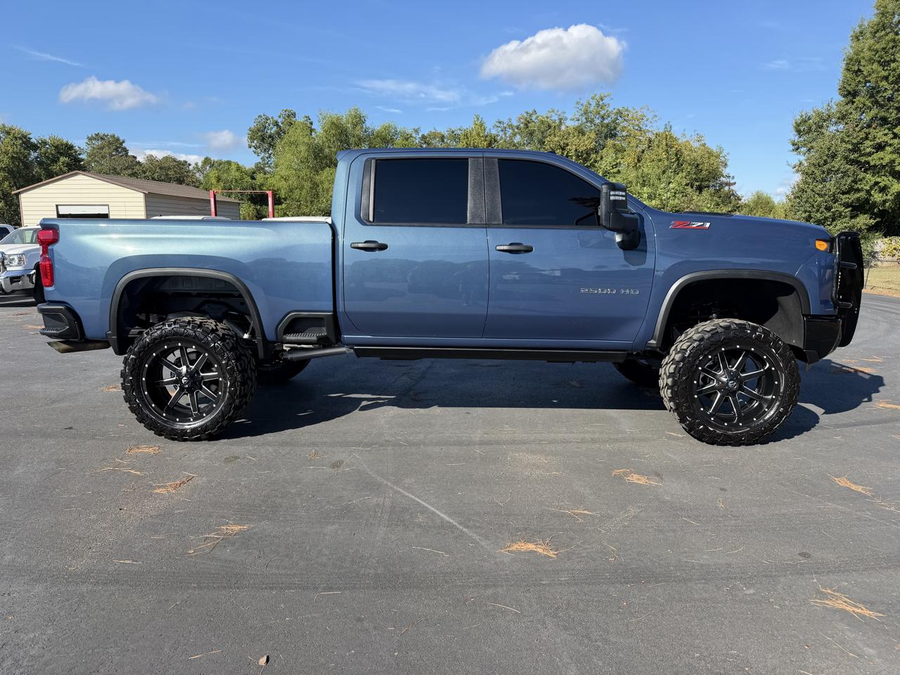 Chevrolet Silverado 2500HD 4WD Crew Cab 159" Custom 2024