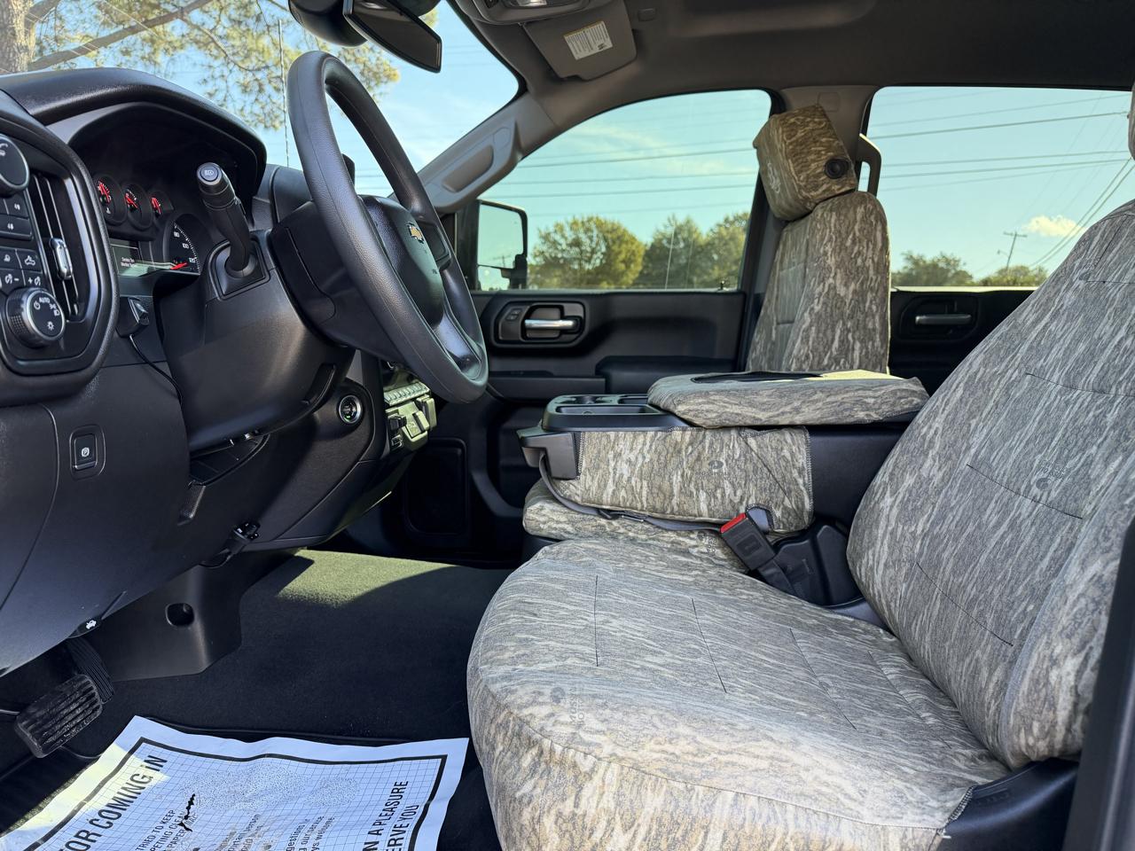 Chevrolet Silverado 2500HD 4WD Crew Cab 159" Custom 2024