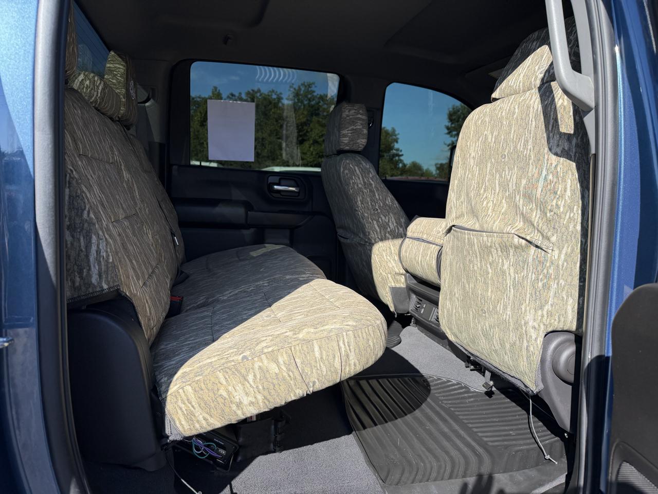 Chevrolet Silverado 2500HD 4WD Crew Cab 159" Custom 2024