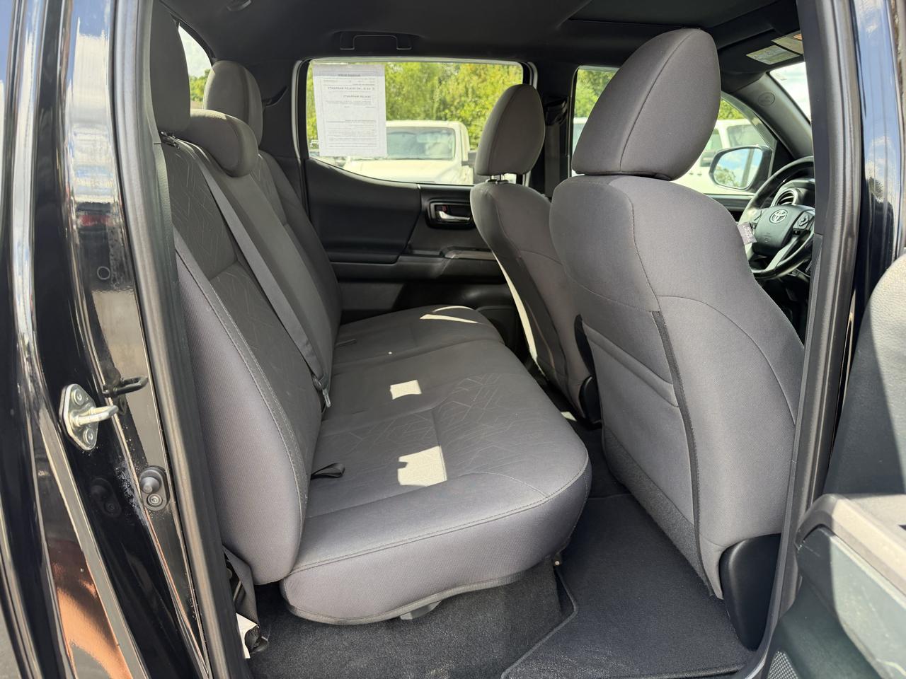 Toyota Tacoma TRD Off Road Double Cab 5' Bed V6 4x4 MT (Natl) 2017