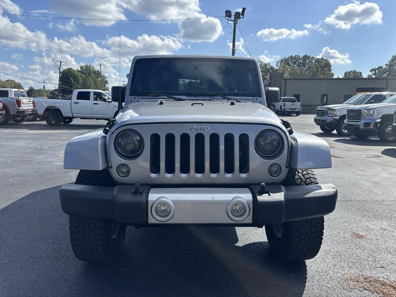 Jeep Wrangler Unlimited 4WD 4dr Sahara 2014