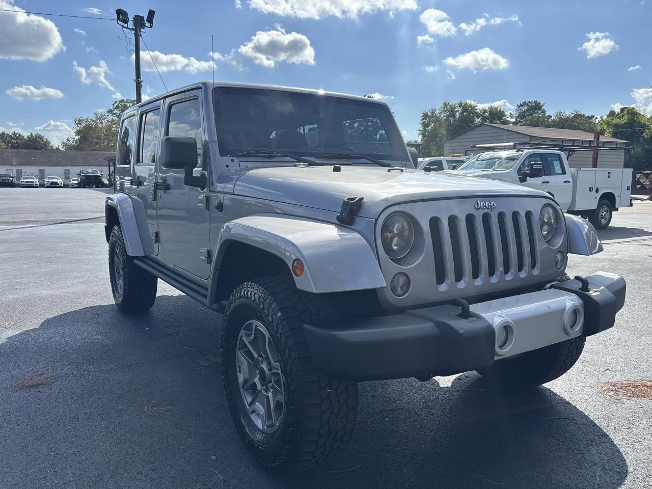 Jeep Wrangler Unlimited 4WD 4dr Sahara 2014