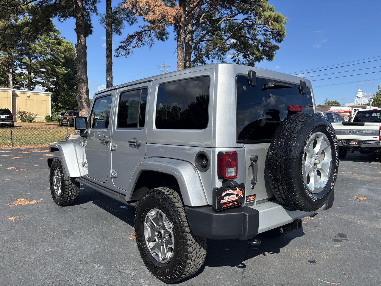 Jeep Wrangler Unlimited 4WD 4dr Sahara 2014