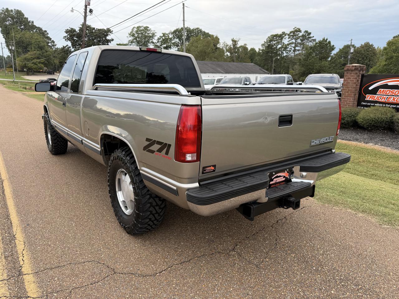 Chevrolet C/K 1500 Ext Cab 141.5" WB 4WD 1998