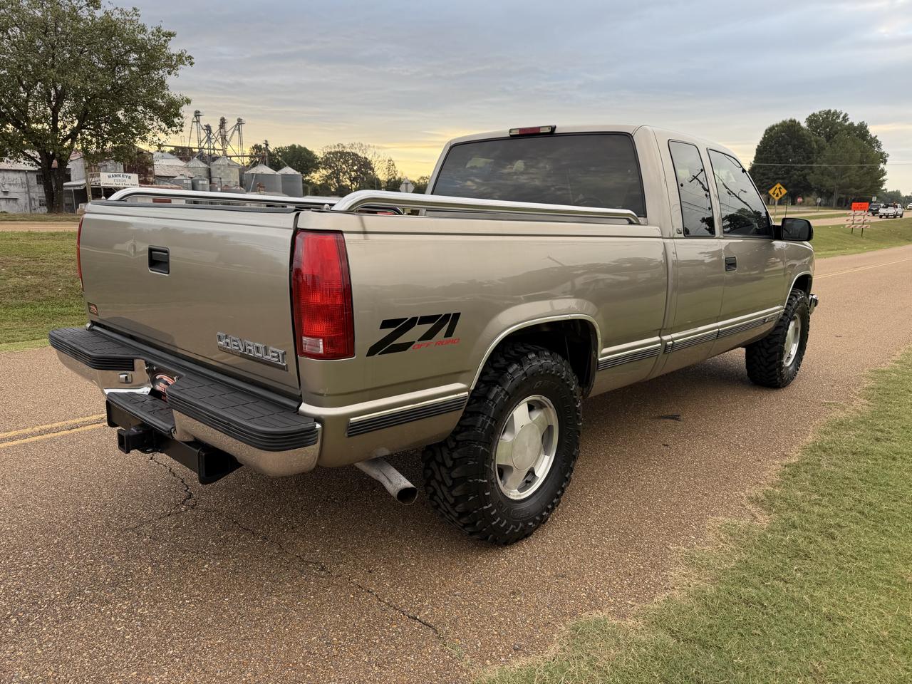Chevrolet C/K 1500 Ext Cab 141.5" WB 4WD 1998