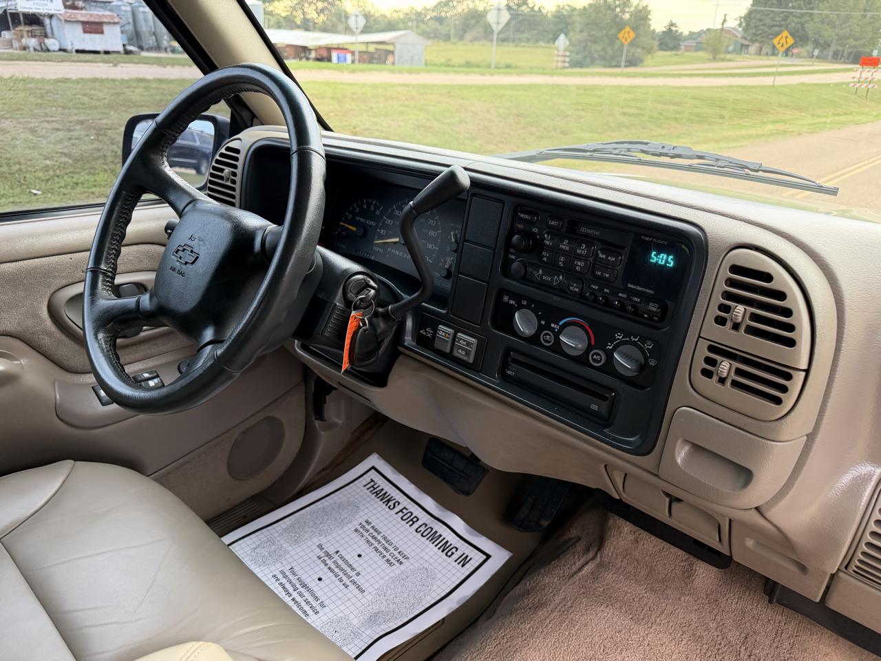 Chevrolet C/K 1500 Ext Cab 141.5" WB 4WD 1998