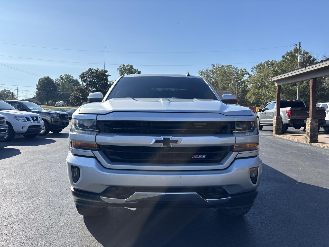 Chevrolet Silverado 1500 4WD Crew Cab 143.5" LT w/2LT 2018