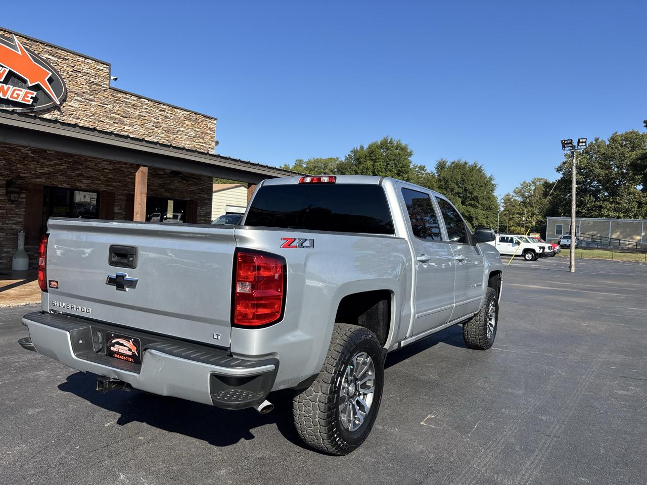 Chevrolet Silverado 1500 4WD Crew Cab 143.5" LT w/2LT 2018