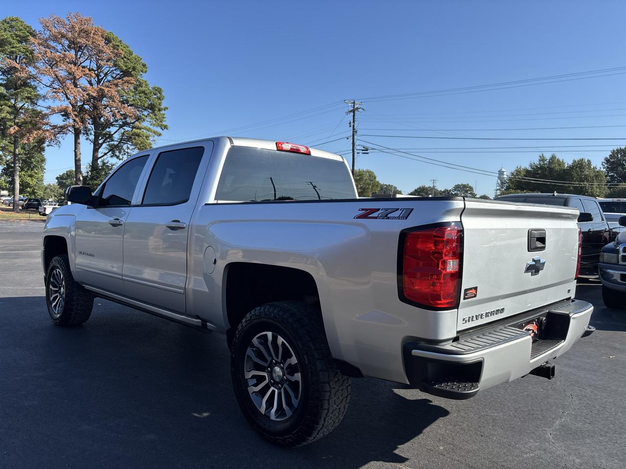 Chevrolet Silverado 1500 4WD Crew Cab 143.5" LT w/2LT 2018