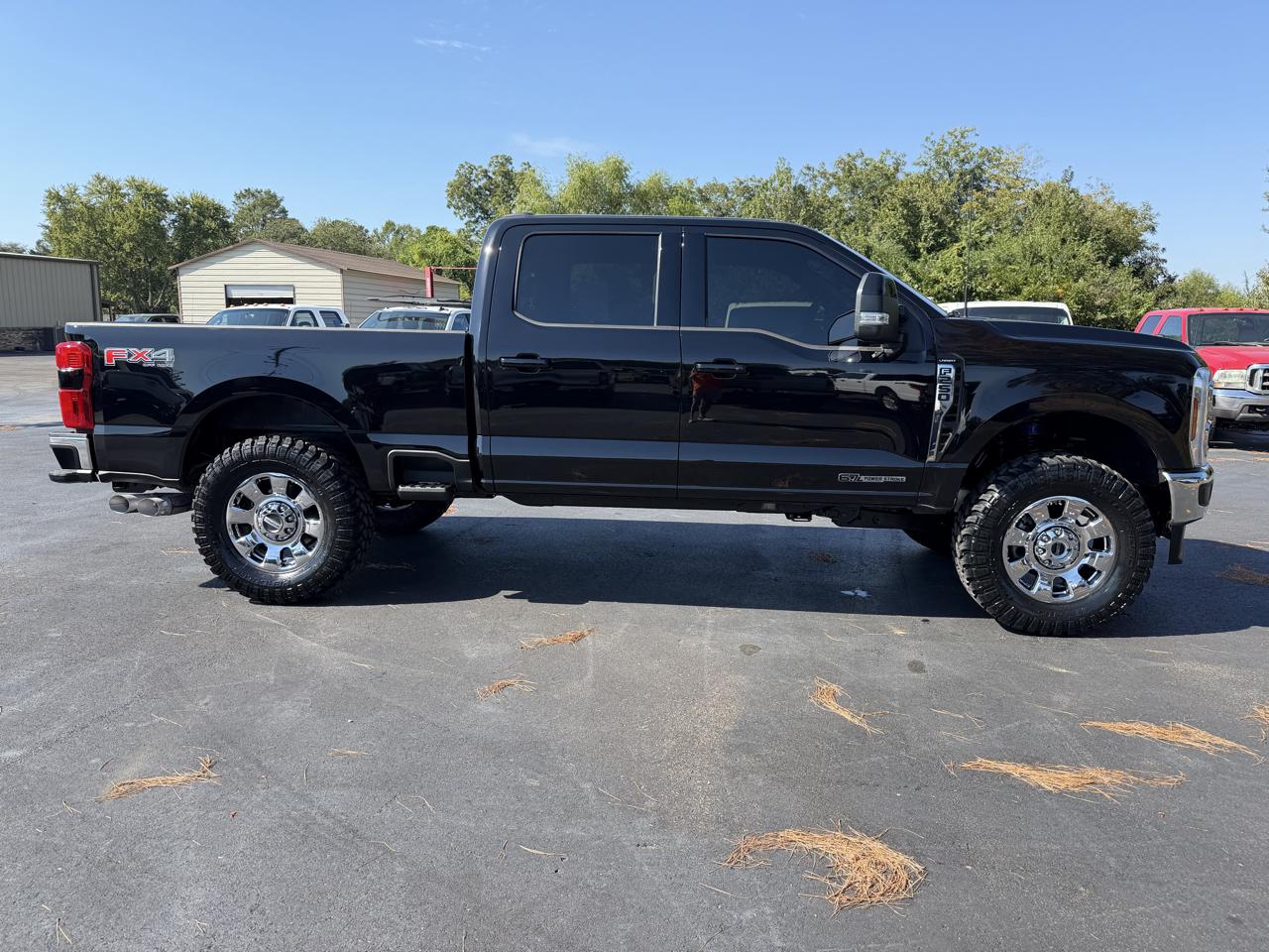Ford Super Duty F-250 SRW Lariat 4WD Crew Cab 6.75' Box 2026