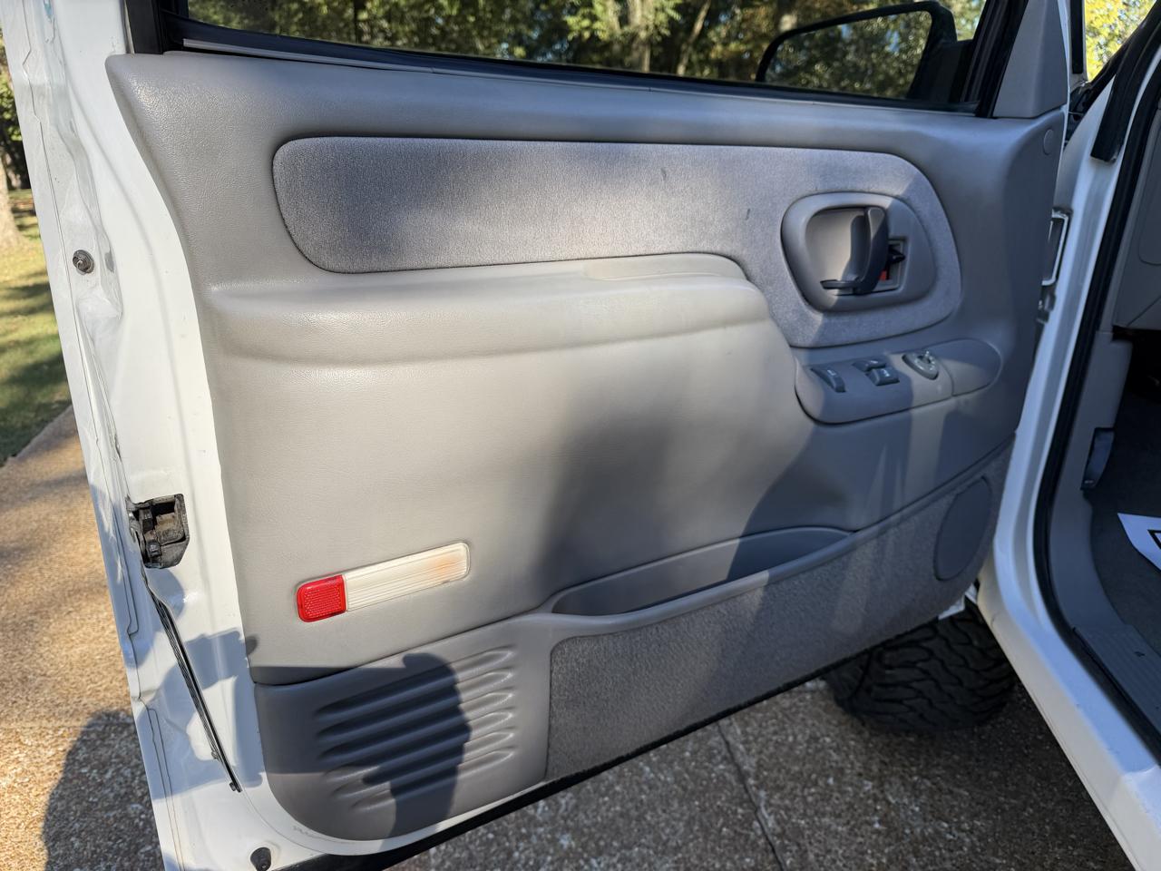 Chevrolet C/K 1500 Reg Cab Sportside 117.5" WB 4WD 1997