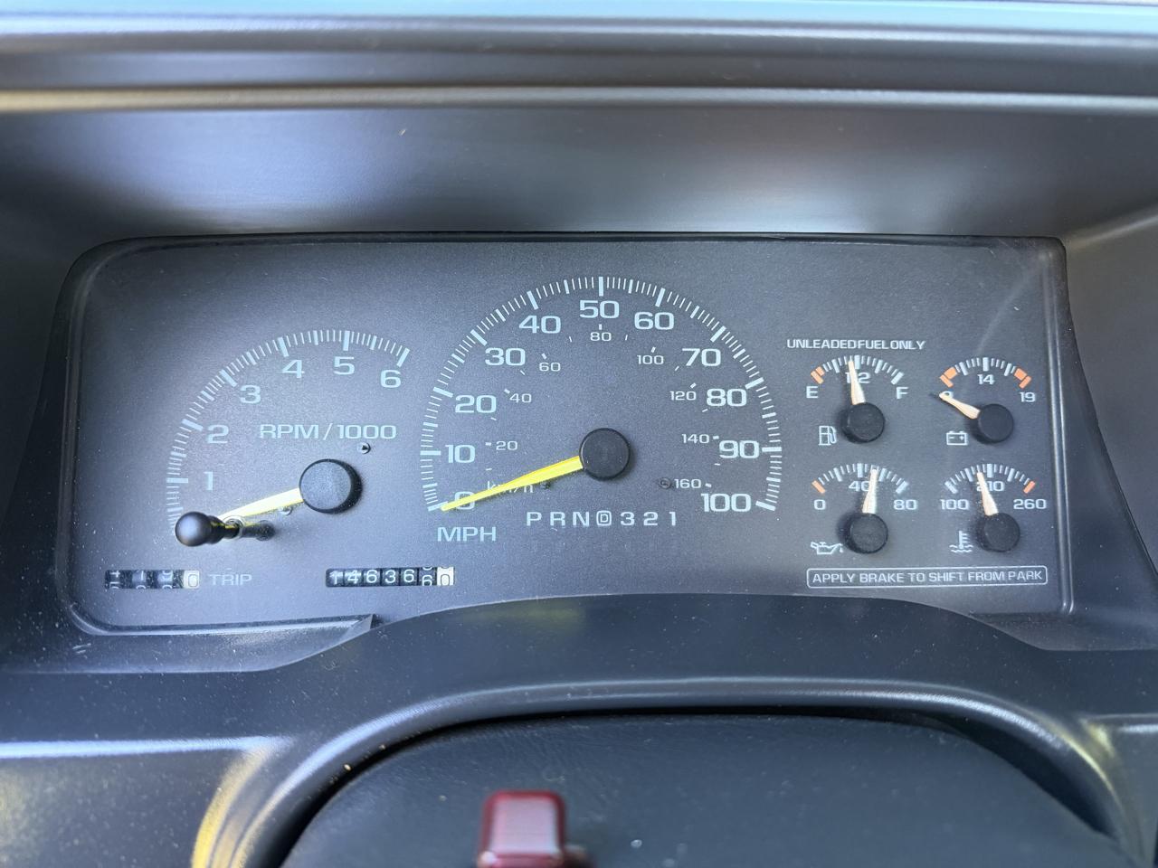 Chevrolet C/K 1500 Reg Cab Sportside 117.5" WB 4WD 1997