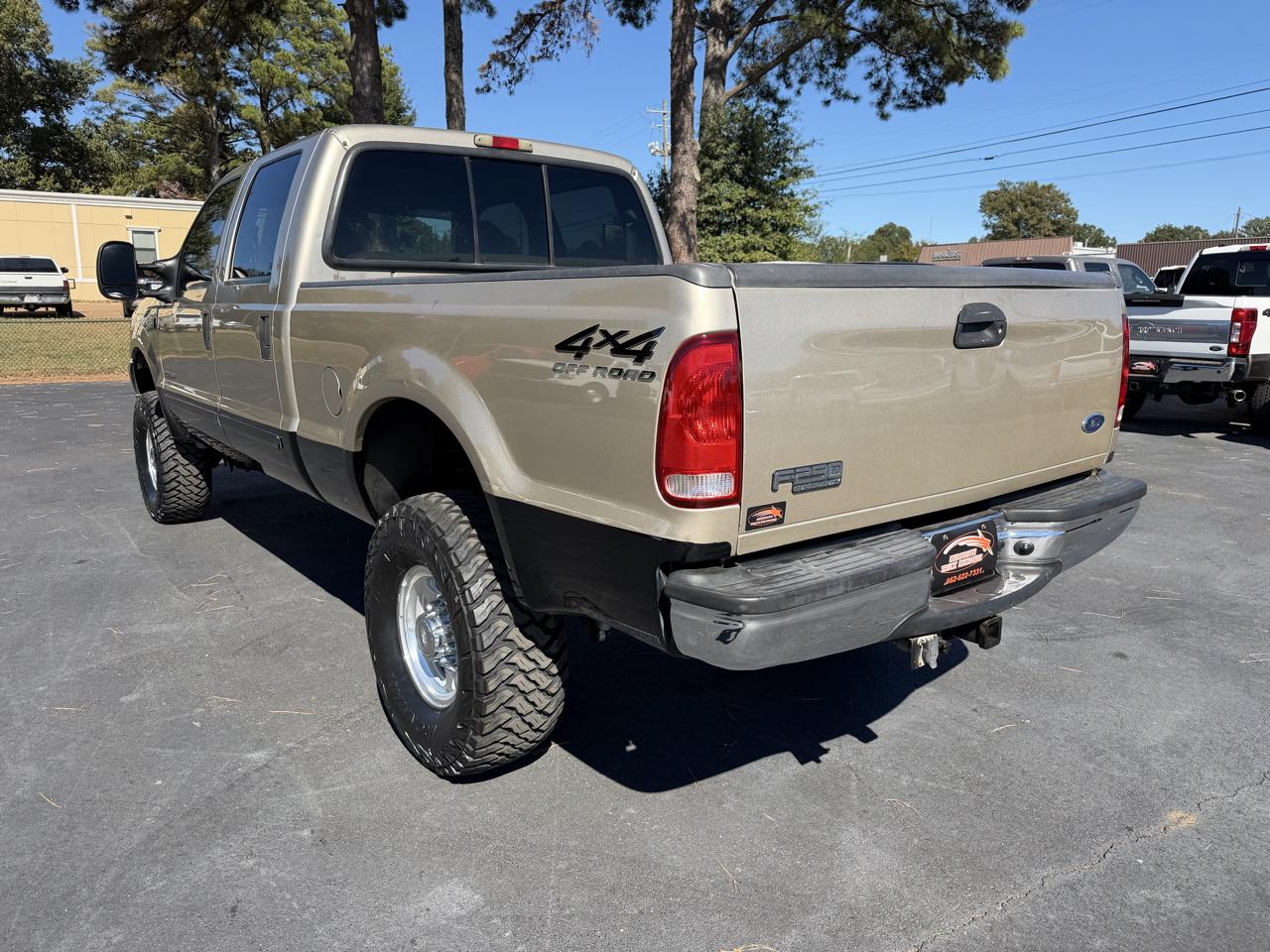 Ford Super Duty F-250 Crew Cab 156" Lariat 4WD 2001