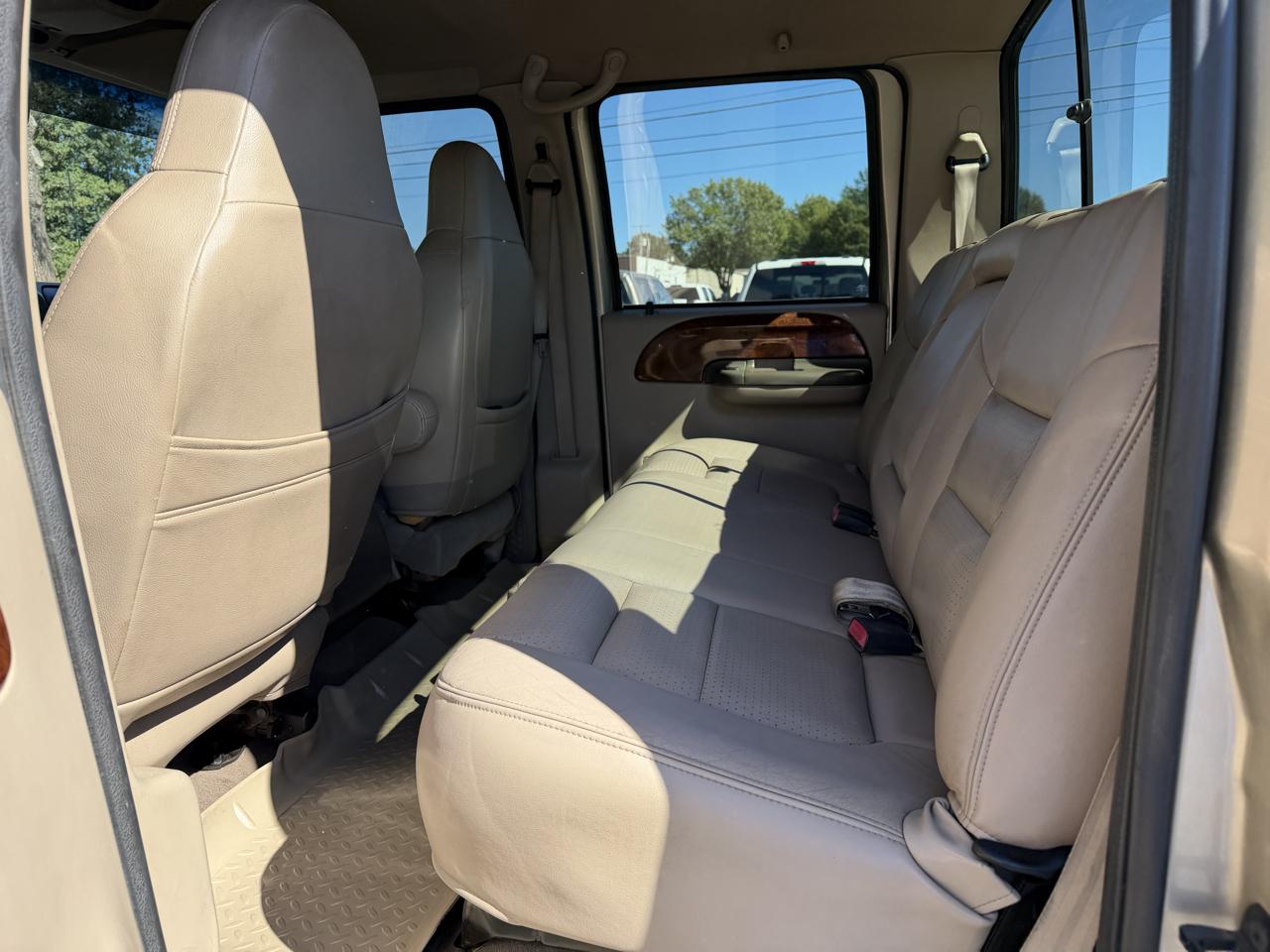 Ford Super Duty F-250 Crew Cab 156" Lariat 4WD 2001