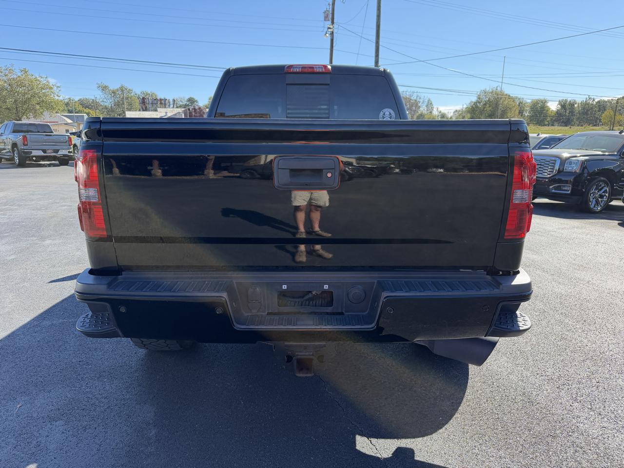 GMC Sierra 2500HD available WiFi 4WD Crew Cab 153.7" Denali 2015