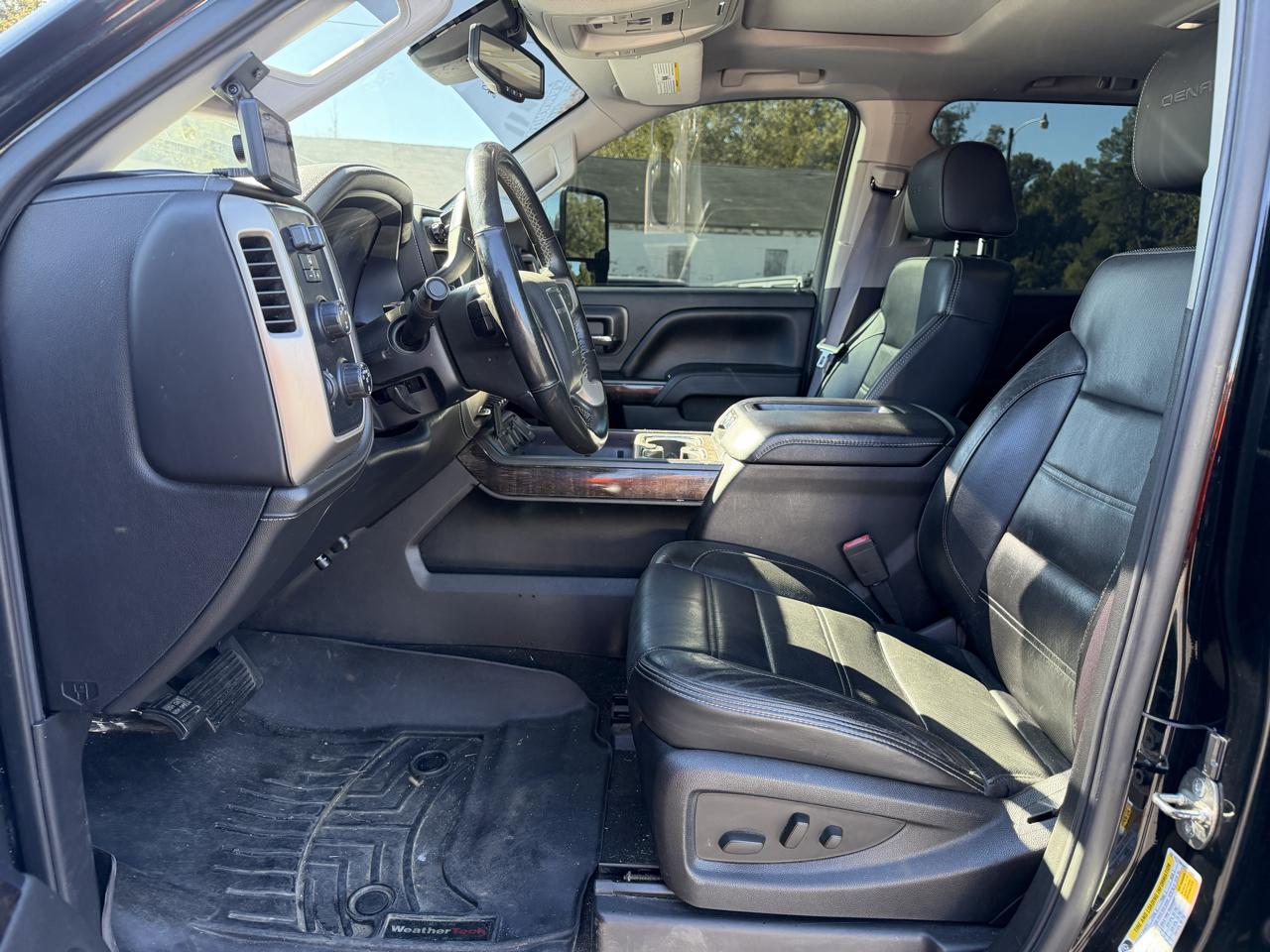 GMC Sierra 2500HD available WiFi 4WD Crew Cab 153.7" Denali 2015