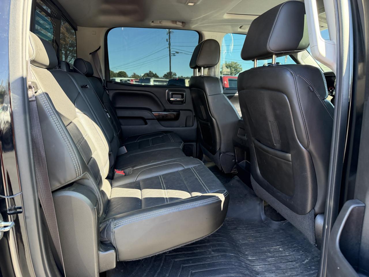 GMC Sierra 2500HD available WiFi 4WD Crew Cab 153.7" Denali 2015