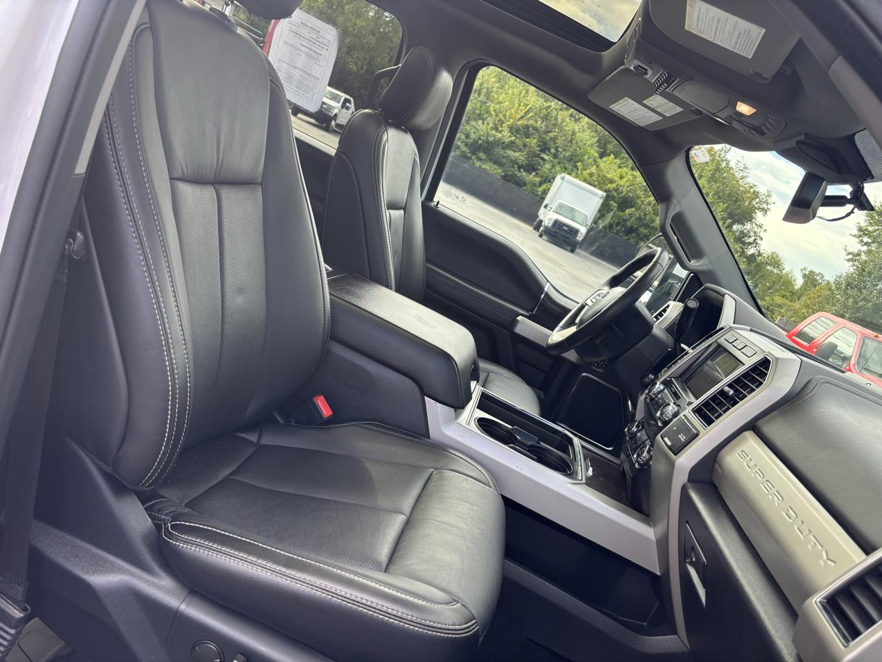 Ford Super Duty F-250 SRW Lariat 4WD Crew Cab 6.75' Box 2020