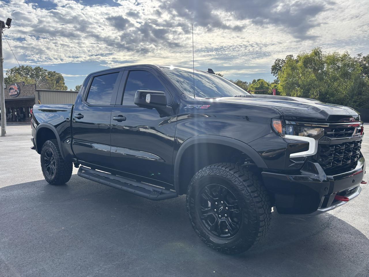 Chevrolet Silverado 1500 4WD Crew Cab 147" ZR2 2025