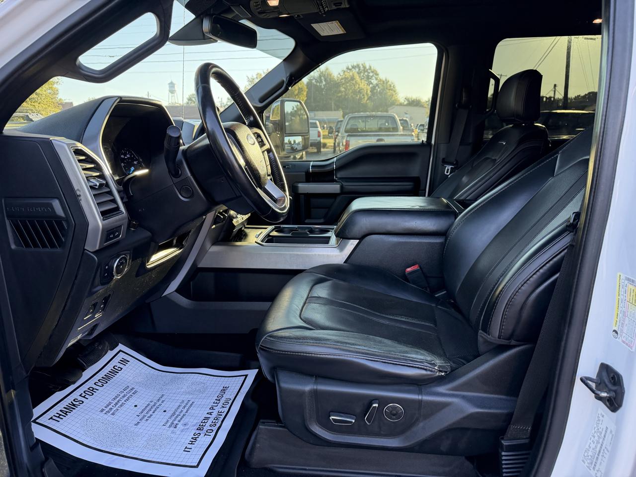 Ford Super Duty F-450 DRW Platinum 4WD Crew Cab 8' Box 2019