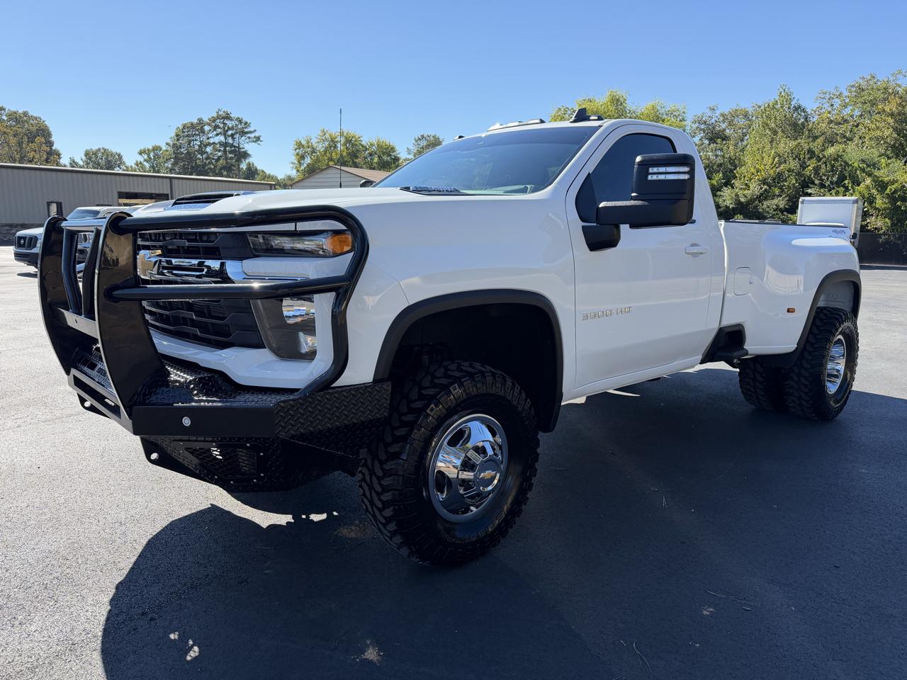 Chevrolet Silverado 3500HD 4WD Reg Cab 142" LT 2025