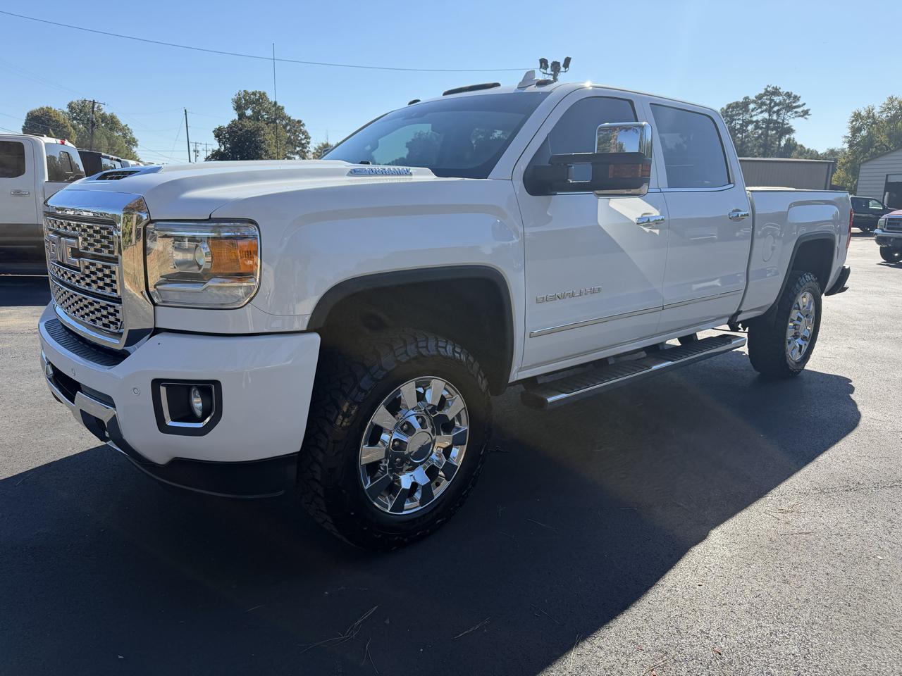 GMC Sierra 2500HD 4WD Crew Cab 153.7" Denali 2019