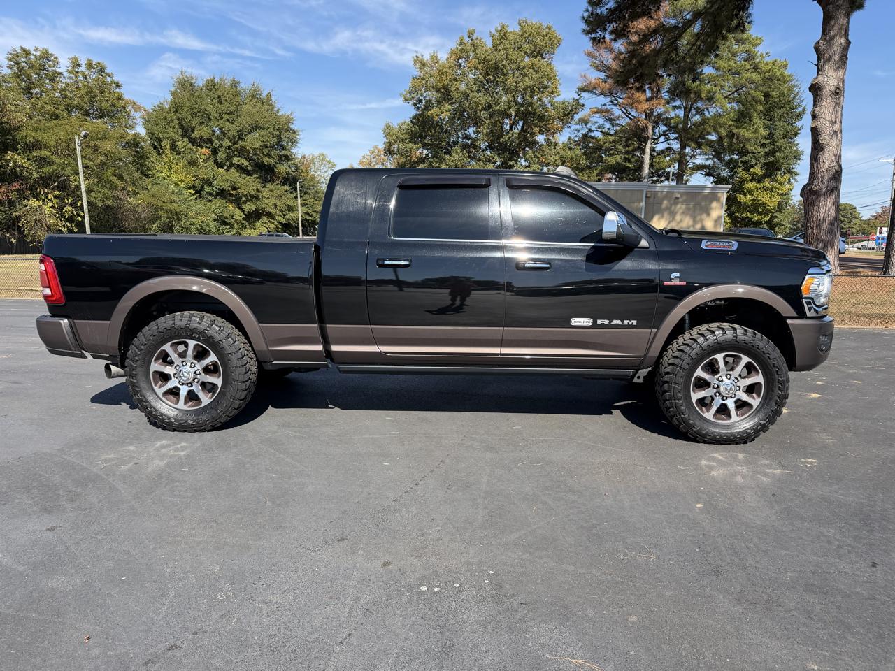 RAM 2500 Longhorn 4x4 Mega Cab 6'4" Box 2021
