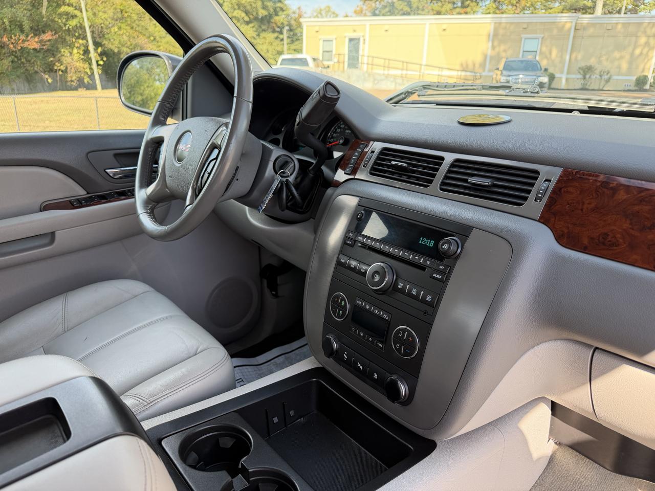 GMC Sierra 1500 4WD Crew Cab 143.5" SLT 2009