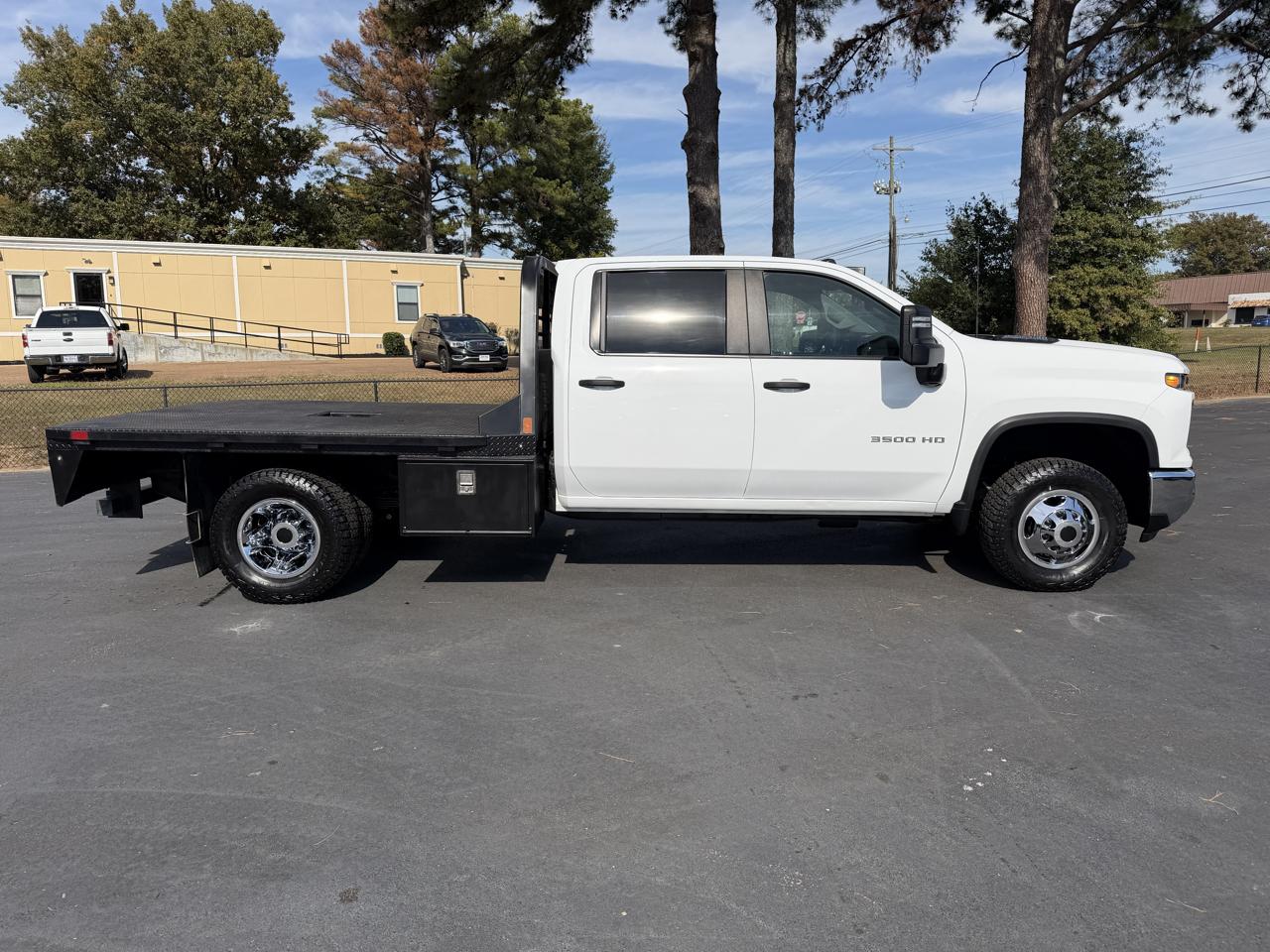 Chevrolet Silverado 3500HD CC 4WD Crew Cab 177" WB, 60" CA Work Truck 2024