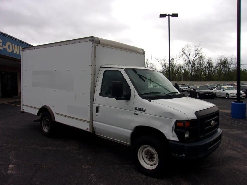 Ford Econoline Commercial Cutaway E-350 Super Duty 138" SRW 2014