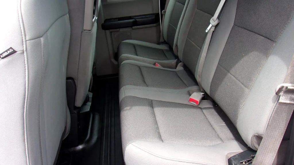 Ford F-150 XLT 2WD SuperCab 6.5' Box 2018