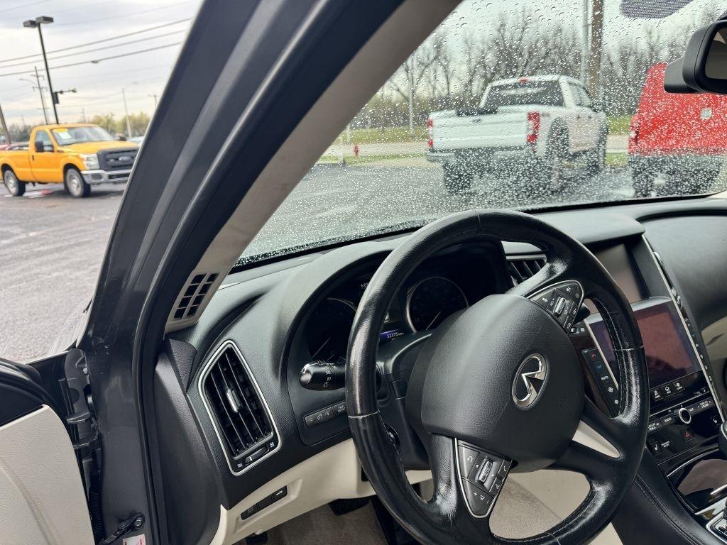Infiniti Q50 4dr Sdn Premium AWD 2015