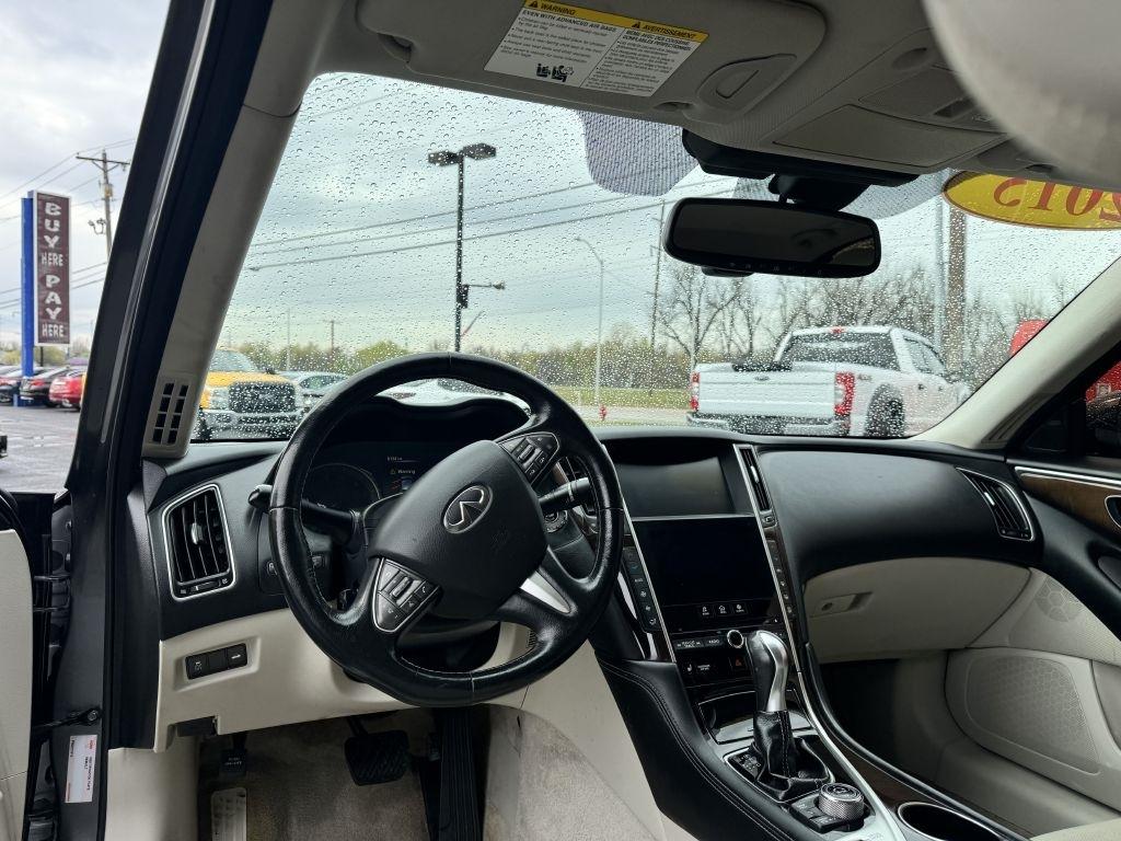 Infiniti Q50 4dr Sdn Premium AWD 2015