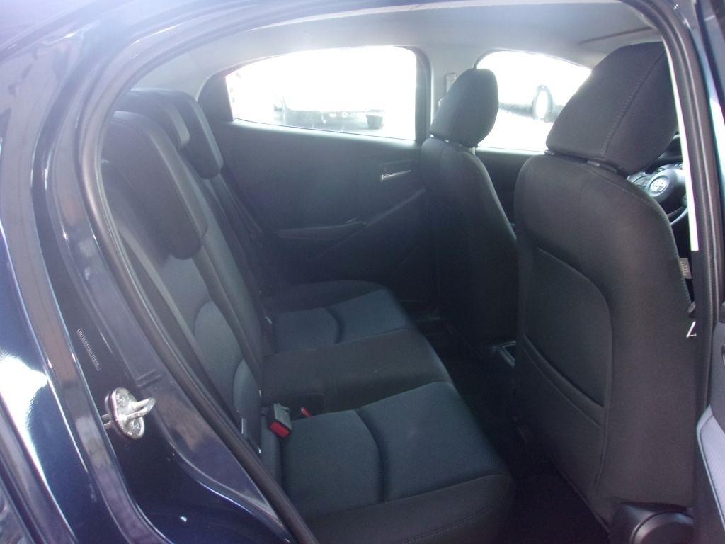 Toyota Yaris iA Manual (Natl) 2018