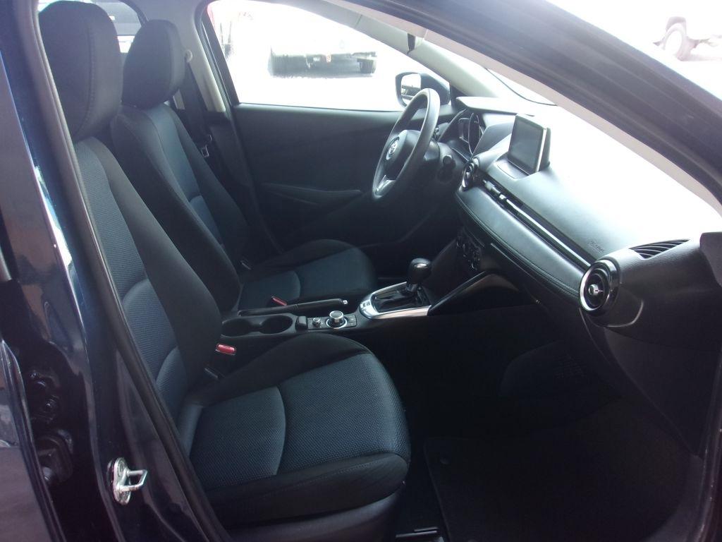 Toyota Yaris iA Manual (Natl) 2018