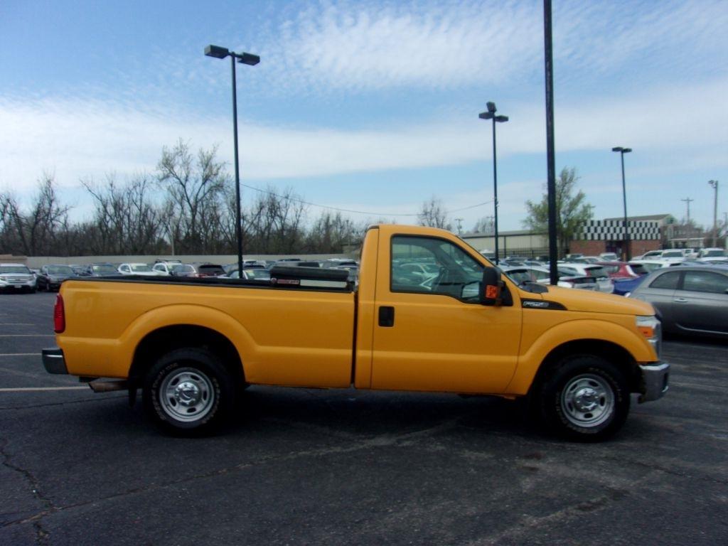 Ford Super Duty F-250 SRW  2013